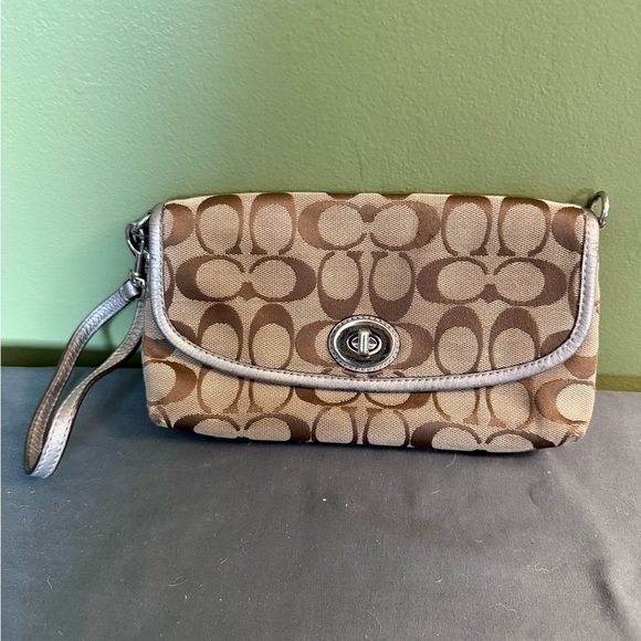 Coach Park Signature Large Flap Wristlet (Coach F51820) Khaki - Picture 1 of 5
